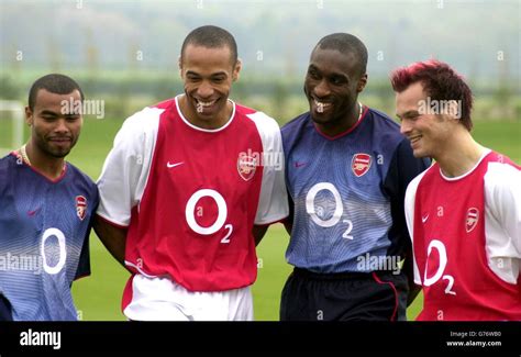 New Arsenal sponsor - O2 Stock Photo: 107716420 - Alamy