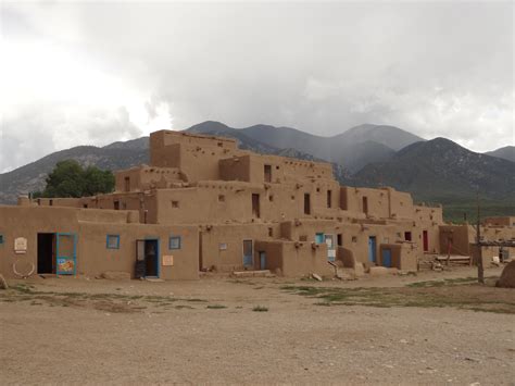 Development of Ancestral Puebloans and their architecture - Field Study of the World