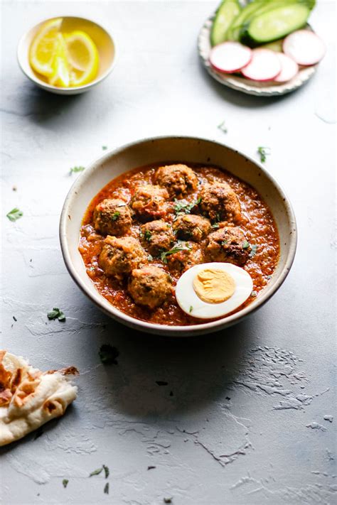 Pakistani Beef Kofta Curry (Meatball Curry) - teaforturmeric