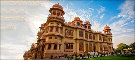 10 most beautiful architecture of Pakistan