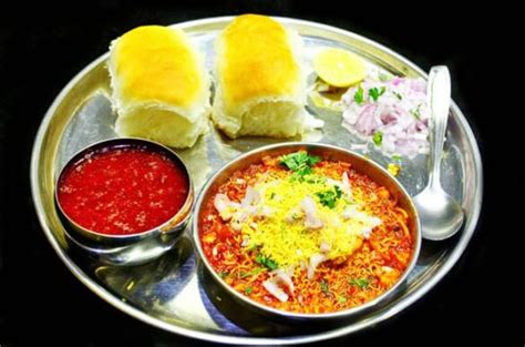 Quick Misal Pav - Marathi Recipe | Madhura's Recipe