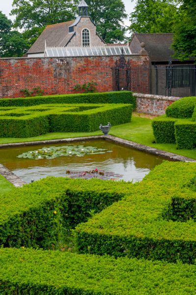 Avebury Manor and Garden, History & Photos | Historic Wiltshire Guide