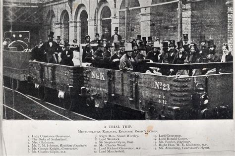 Fascinating black and white photos of Tube being built in 1863 released for London Underground's ...