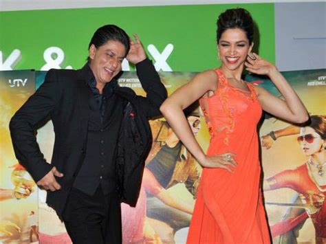 Shahrukh Khan News | Shahrukh Khan With Deepika Padukone | Shahrukh ...