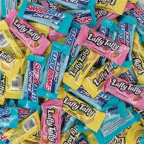 Candy Assortment - Laffy Taffy (100 Approx)