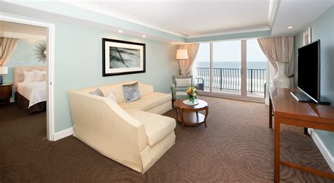 Guest Rooms and Suites in Atlantic Beach, Florida | One Ocean Resort