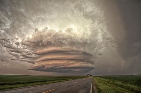 10 Most Amazing and scary images of Supercell formation