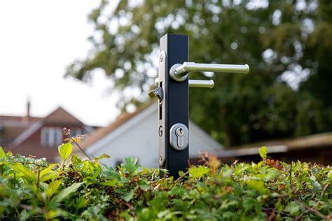 Gate lock guide: Why you should choose an insert gate lock | Gatemaster Locks