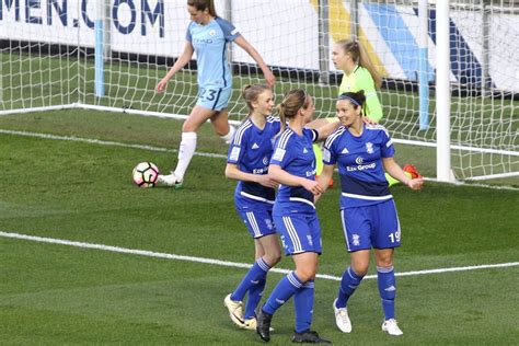 Lucy Bronze's solo goal saves a point for Manchester City Women as they ...