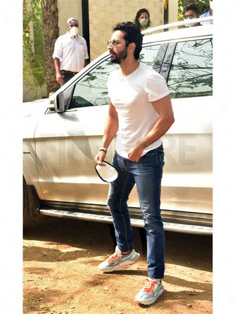 Photos: Varun Dhawan snapped at his wedding venue in Alibaug | Filmfare.com