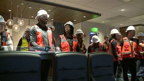 'This is exciting:' Loyal fans tour new Bucks arena before doors officially open