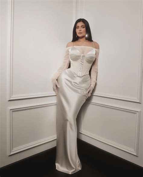 Kylie Jenner Sparks Engagement Rumors In An All White Dress – Celeb Secrets