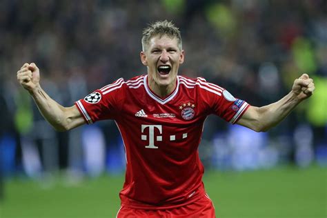 Bastian Schweinsteiger Alter, Vermögen, Karriere, Familie, Kinder, Wiki ...