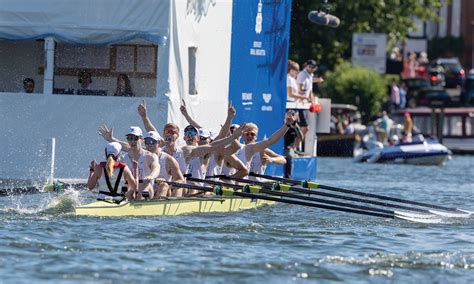 University of Washington Rowing - Official Website of Husky Crew