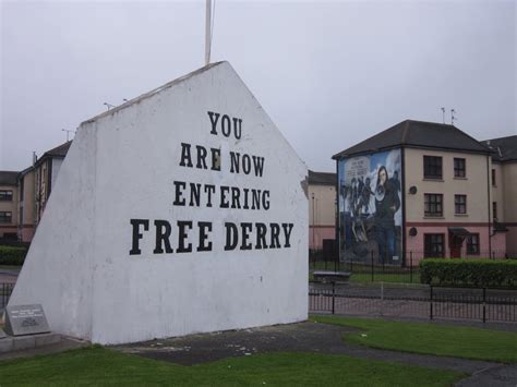 Wanderings of the old sloat: Derry Murals