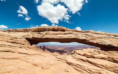HD wallpaper: Mesa Arches, blue, brown, canyonlandsnationalpark, canyons, desert | Wallpaper Flare