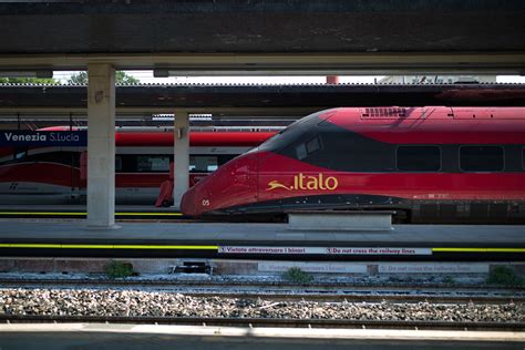 Alstom and Italo sign a contract for five Pendolino EVO trains and 30 ...