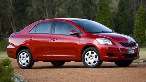 Toyota Yaris sedan dropped - Photos (1 of 2)