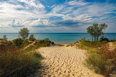 Indiana Dunes National Park- A Guide to Myriad Beauty