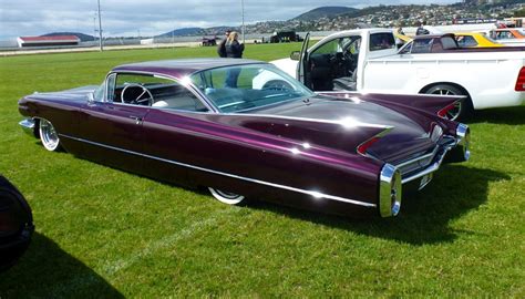 1960 Cadillac Coupe de Ville - puntermd - Shannons Club