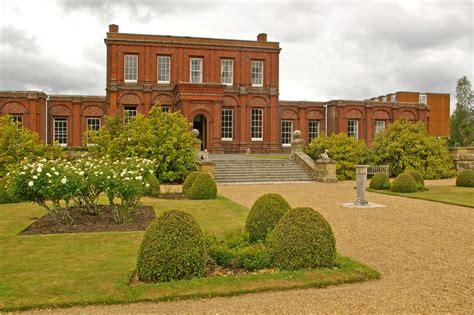 Ashburnham Place © Ian Capper cc-by-sa/2.0 :: Geograph Britain and Ireland