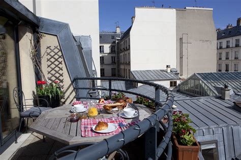 Your Paris Bed and Breakfast can host up to 6 people | Bed and ...