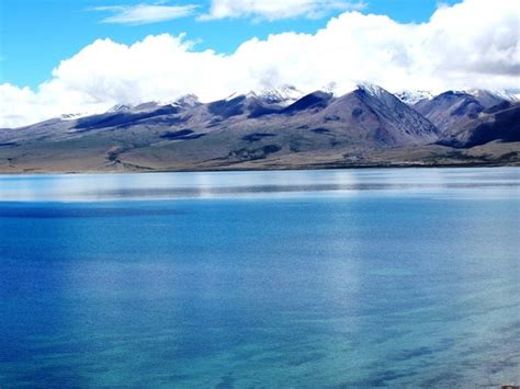 Lake Manasarovar in Hor