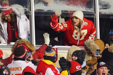 Every Game Day Outfit Taylor Swift Has Worn Supporting Travis Kelce | Us Weekly