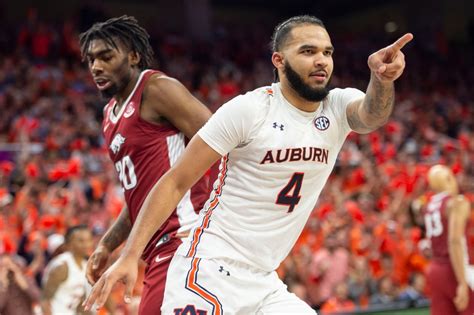 Auburn Basketball: Photos from Auburn’s 72-59 win over Arkansas