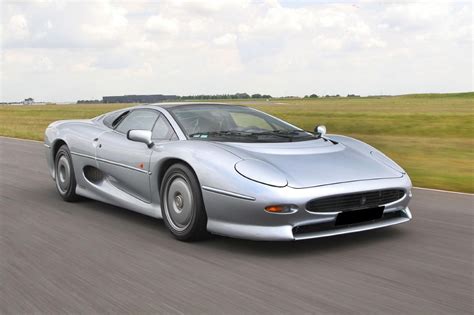 Jaguar XJ220 - Supercars.net