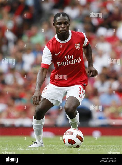 EMMANUEL FRIMPONG ARSENAL FC ARSENAL FC EMIRATES STADIUM LONDON ENGLAND ...