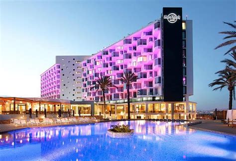 THE 10 CLOSEST Hotels to Ushuaia Ibiza Beach Hotel