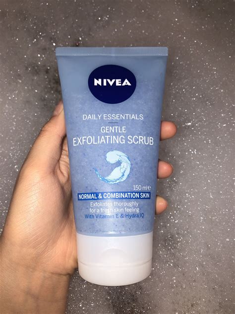 NIVEA Gentle Exfoliating Face Scrub, 150ml | Exfoliate face, Body exfoliator, Exfoliating face scrub