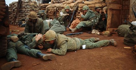 american-marines-take-cover-during-vietnam-war - Vietnam War: Tet Offensive Pictures - Vietnam ...