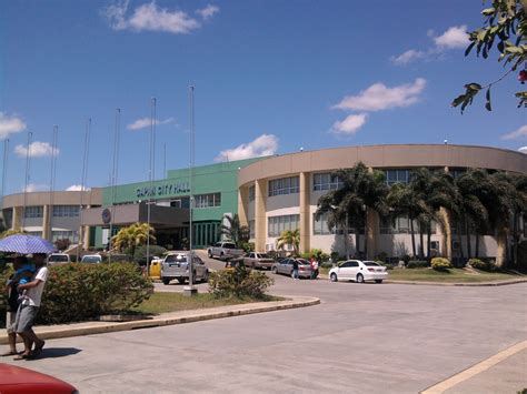 File:Gapan City Hall, Bayanihan, Gapan City, Nueva Ecija.jpg - Philippines