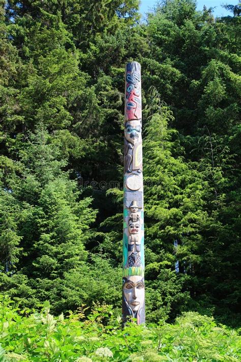 Totem Pole in Sitka National Historical Park Alaska Editorial Stock ...