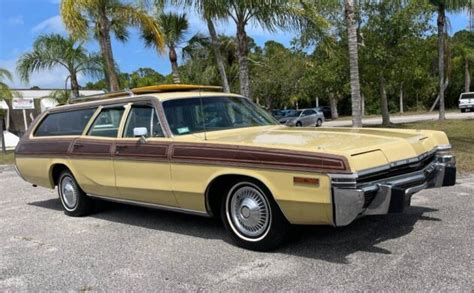 One Owner Woody! 1973 Dodge Monaco Station Wagon | Barn Finds