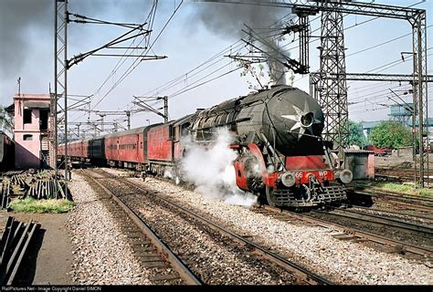 RailPictures.Net Photo: WP #7566 Indian Railways Steam 4-6-2 at Delhi, India by Daniel SIMON ...