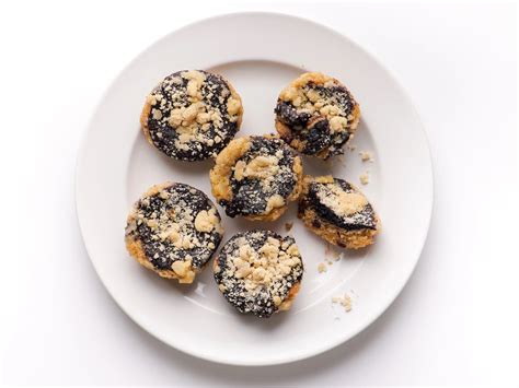 Mini Babka Muffins - Kosher.com