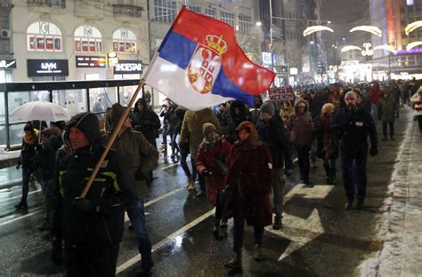 Thousands brave snow to rally against Serbia populist leader