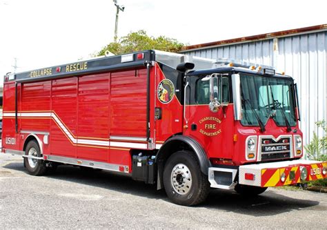 Charleston Fire receives new collapse rescue firetruck | WCBD News 2