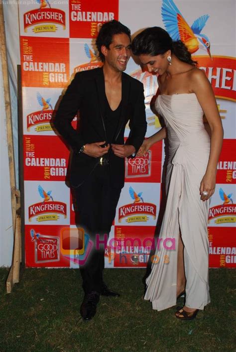 Deepika Padukone and Siddharth Mallya at Kingfisher Calender event in Tulip Star on 26th Oct ...