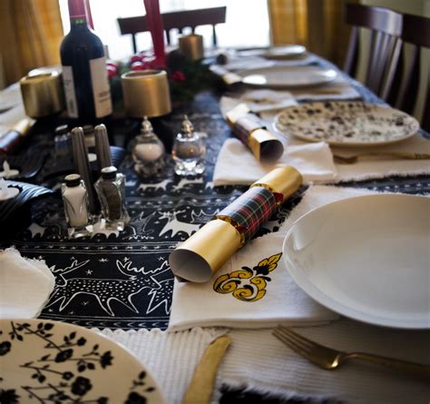 Christmas table setting | Table setting for Christmas dinner… | Flickr