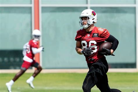 Arizona Cardinals TE Zach Ertz is Fantasy Football Sleeper in Week 3 - Sports Illustrated ...