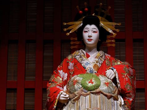 Japanese Kabuki Theatre and the Evolution of Women's Roles - Owlcation