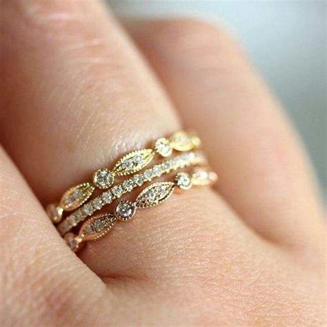 Really pretty yet simple wedding band. #HisAndHersWeddingBands | Cool wedding rings, Unusual ...