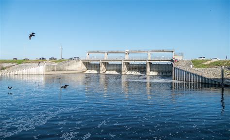 Petition Boosts Push to Remove Deauthorized Florida Dam | 2016-12-23 | ENR | Engineering News-Record