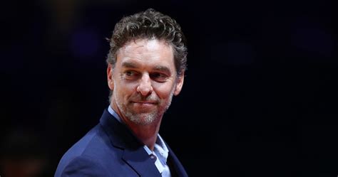 Pau Gasol on 'Overwhelming' Lakers Jersey Retirement: 'Hard for Me to ...