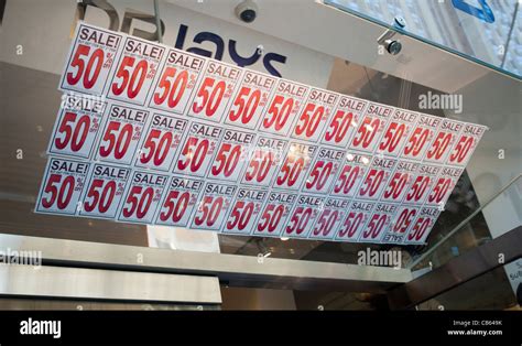 The Dr. Jays store in the Herald Square shopping district in New York ...