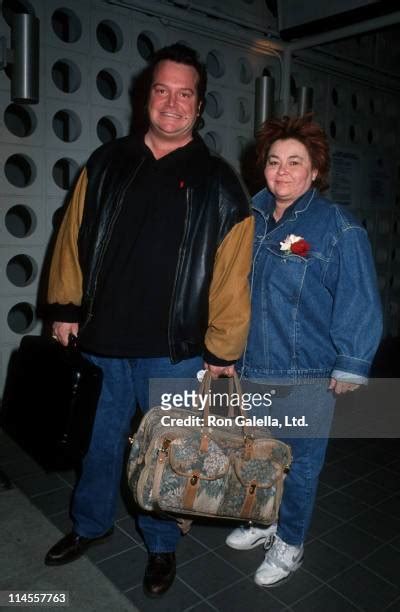 385 Roseanne Barr Tom Arnold Photos & High Res Pictures - Getty Images